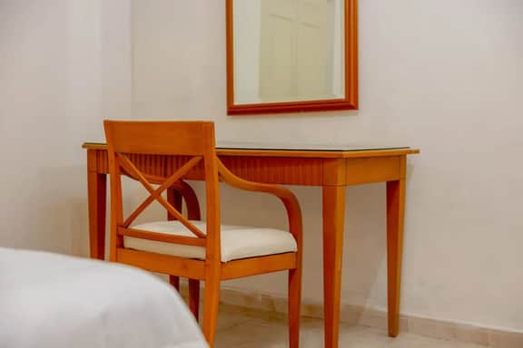 Spacious Double Bedroom | Pool, Gym & Terrace - Image 3